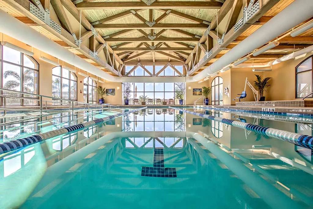 indoor-aquatic-center